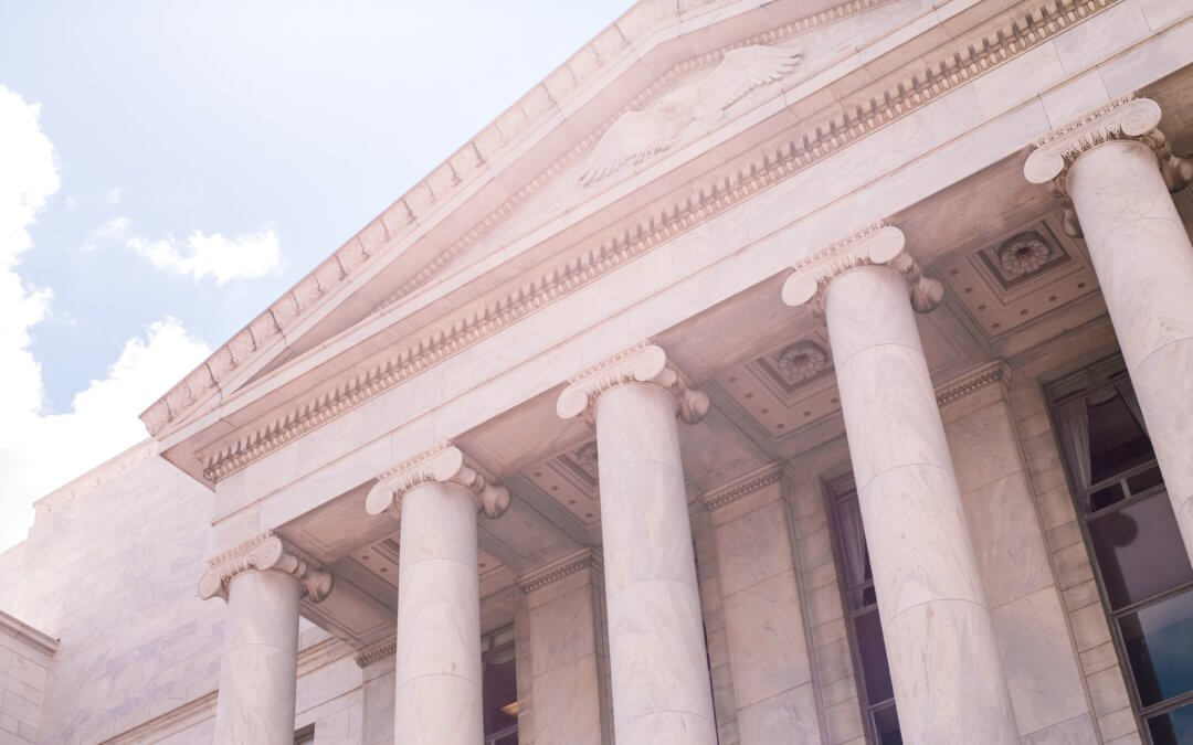 Federal Monument - (Photo by: Katie Moum) o0kbc907i20-unsplash